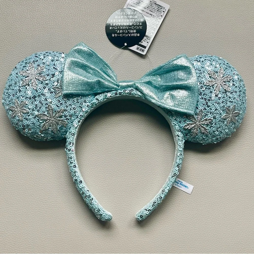 Tokyo Disney 💫 Resort Light Blue Sequin Headband w